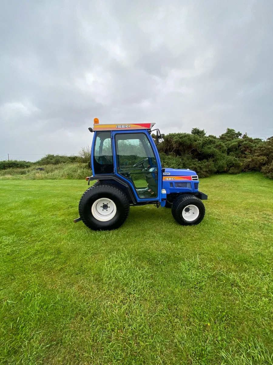 Iseki compact tractor - Image 4