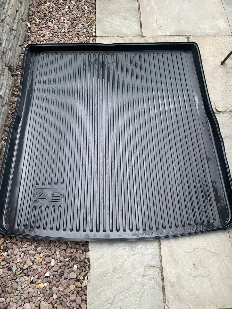 Audi A6 avant boot liner - Image 2