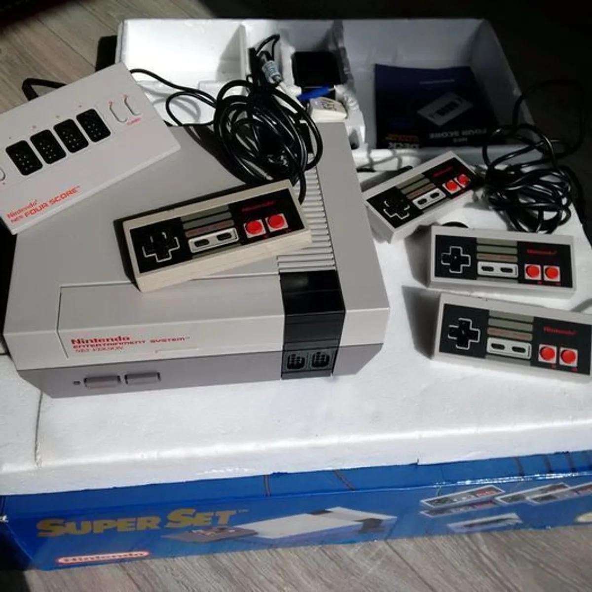 NES Superset Boxed with Everdrive N8 - Image 1
