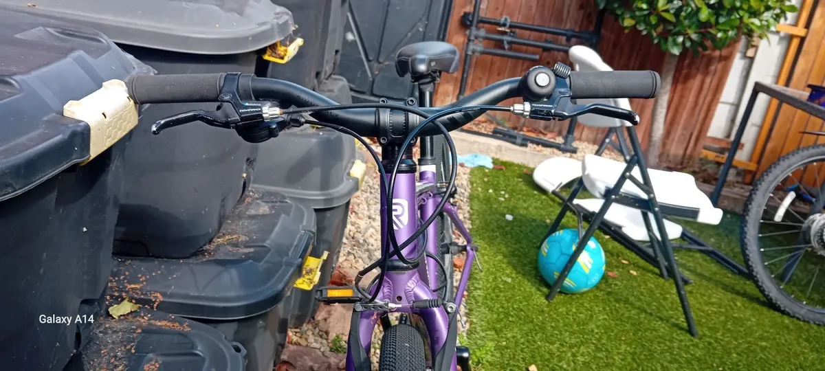 Girls bike - Image 1