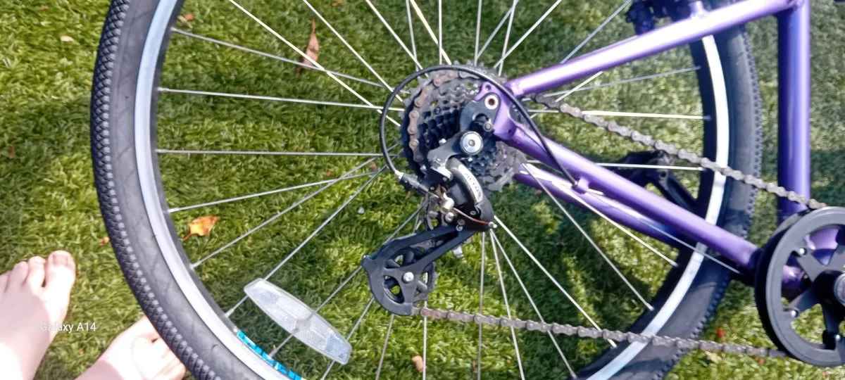 Girls bike - Image 2