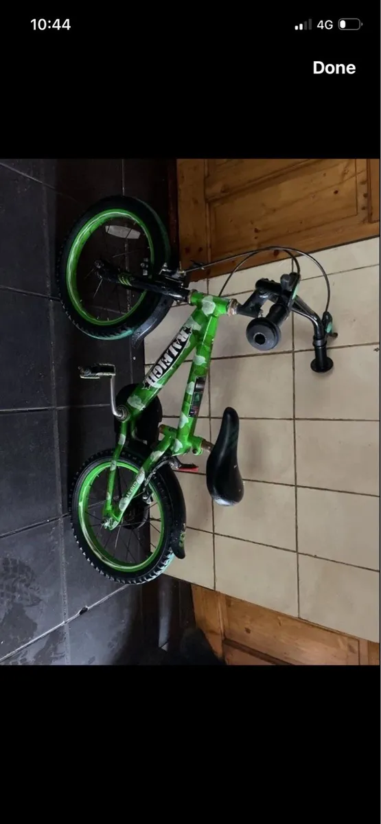 Boys Raleigh bike - Image 2