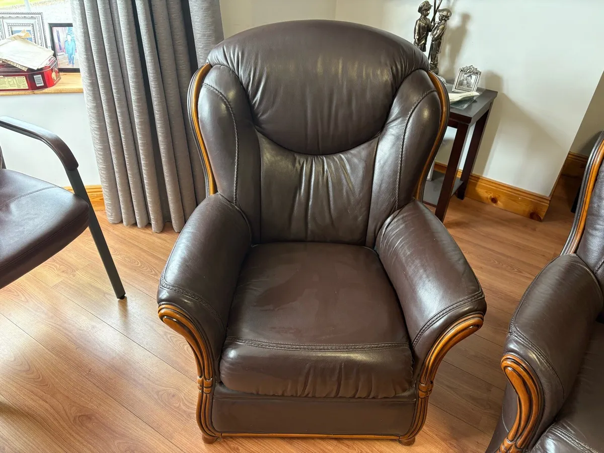 Couch - Image 2