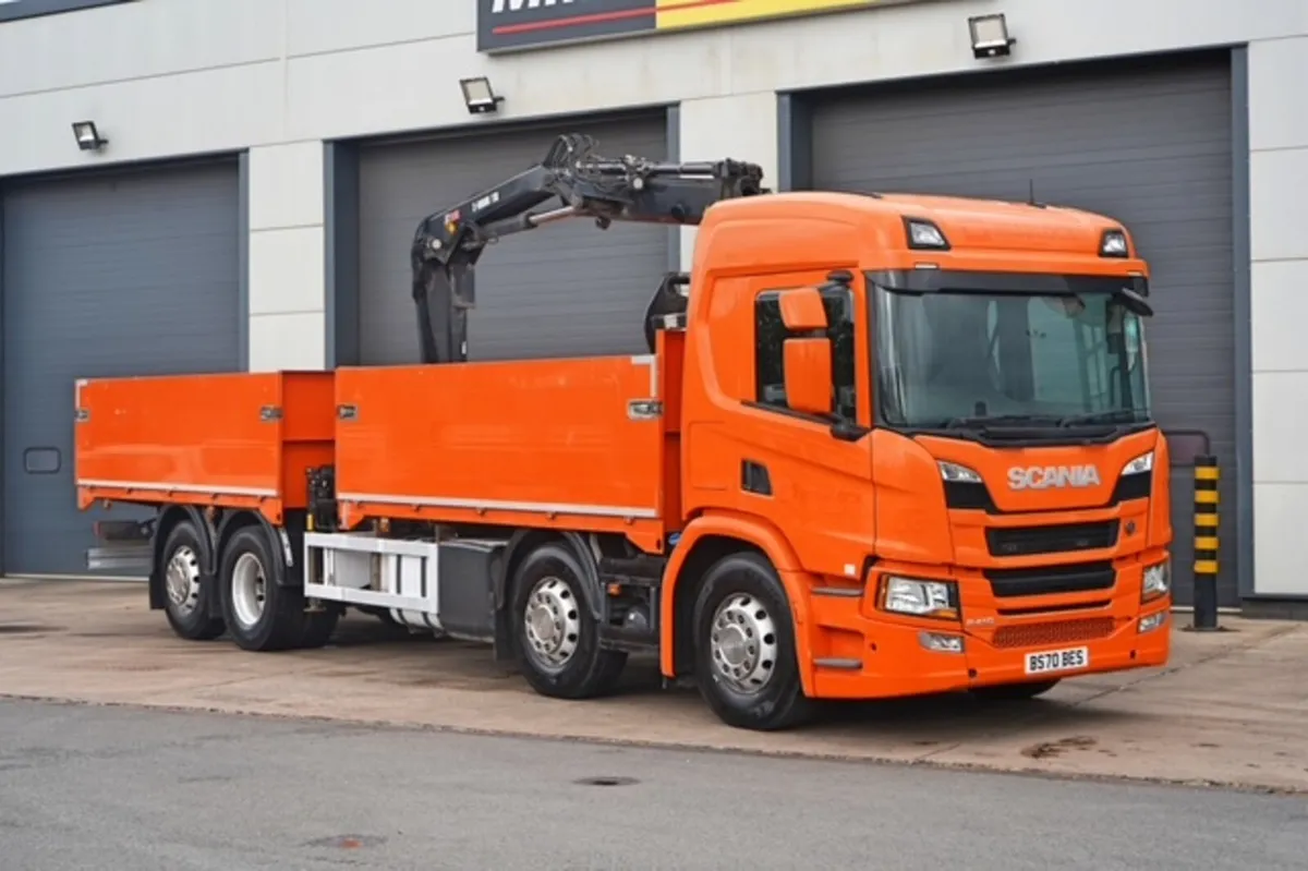 2020 SCANIA P410 8X2 BRICK LORRY &  MIDMUONT CRANE - Image 1