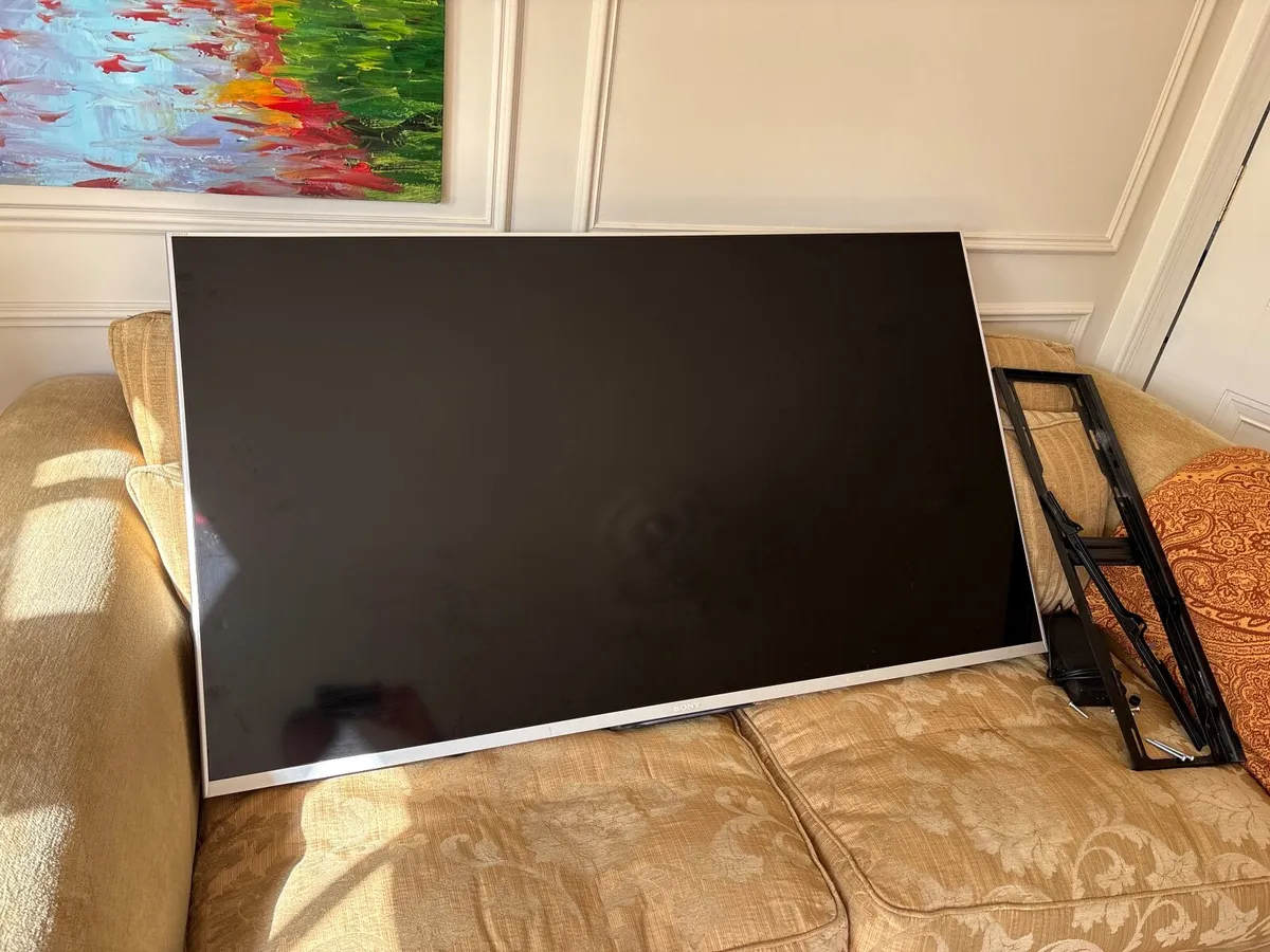 Sony TV - Image 2