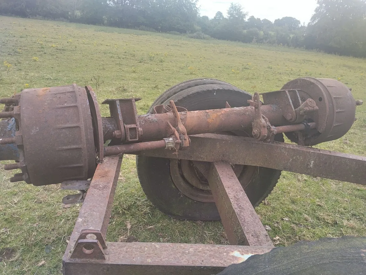 Tipping trailer - Image 2