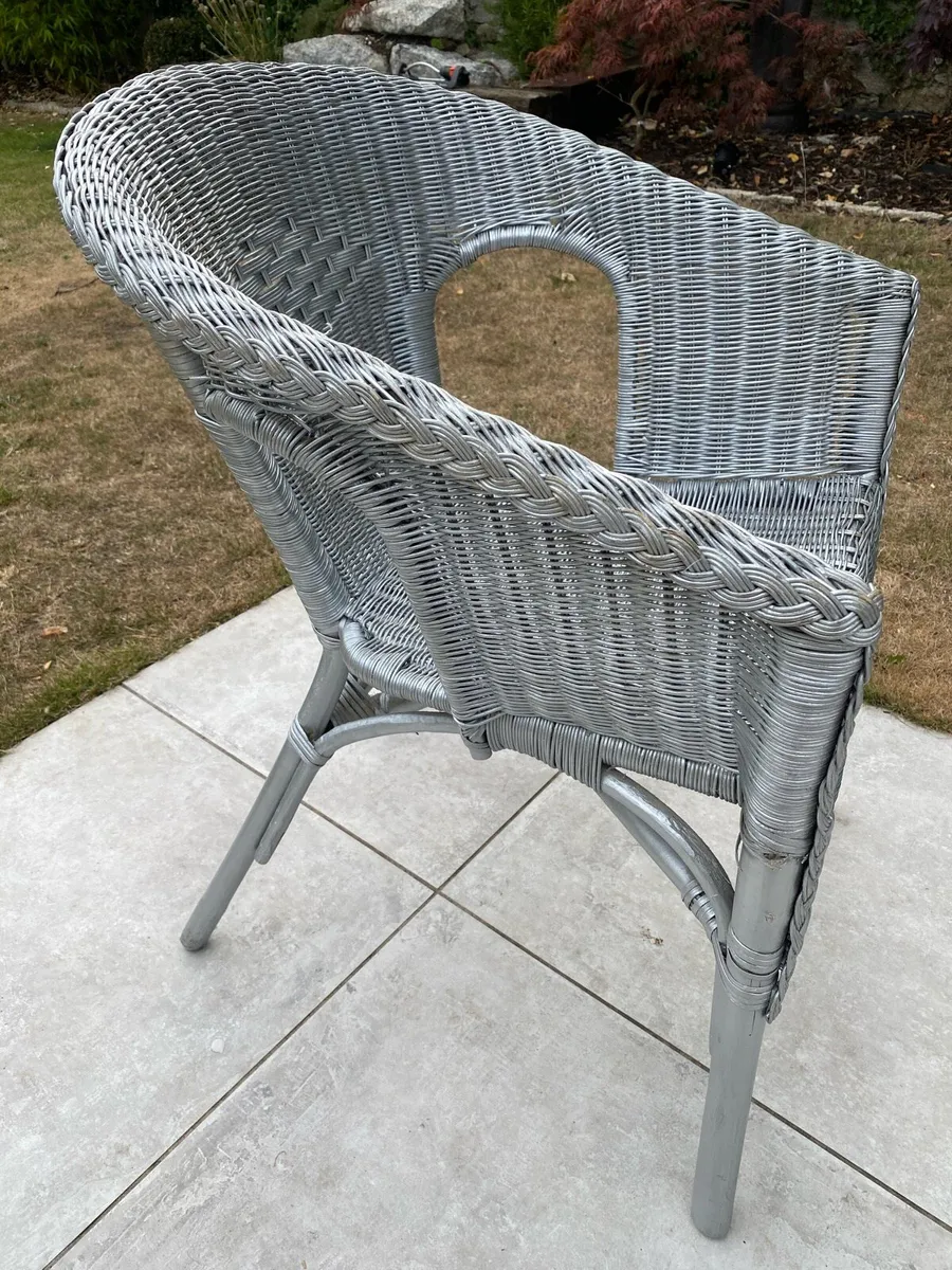 Wicker chair - Image 2
