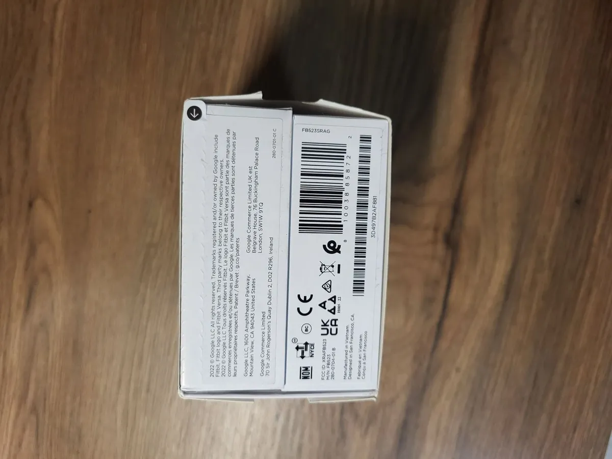 FitBit Versa 4 - Image 2