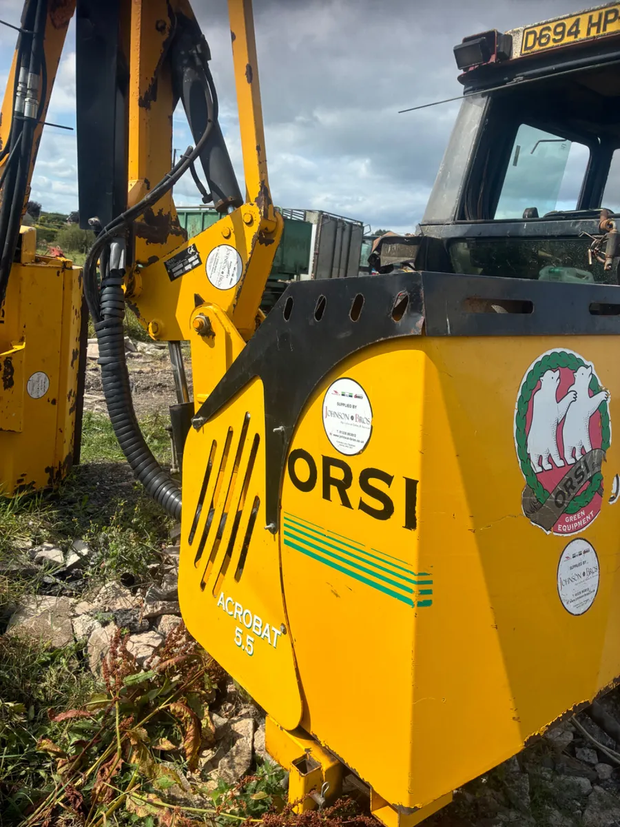 Orsi acrobat 5.5 m hedgecutter - Image 1