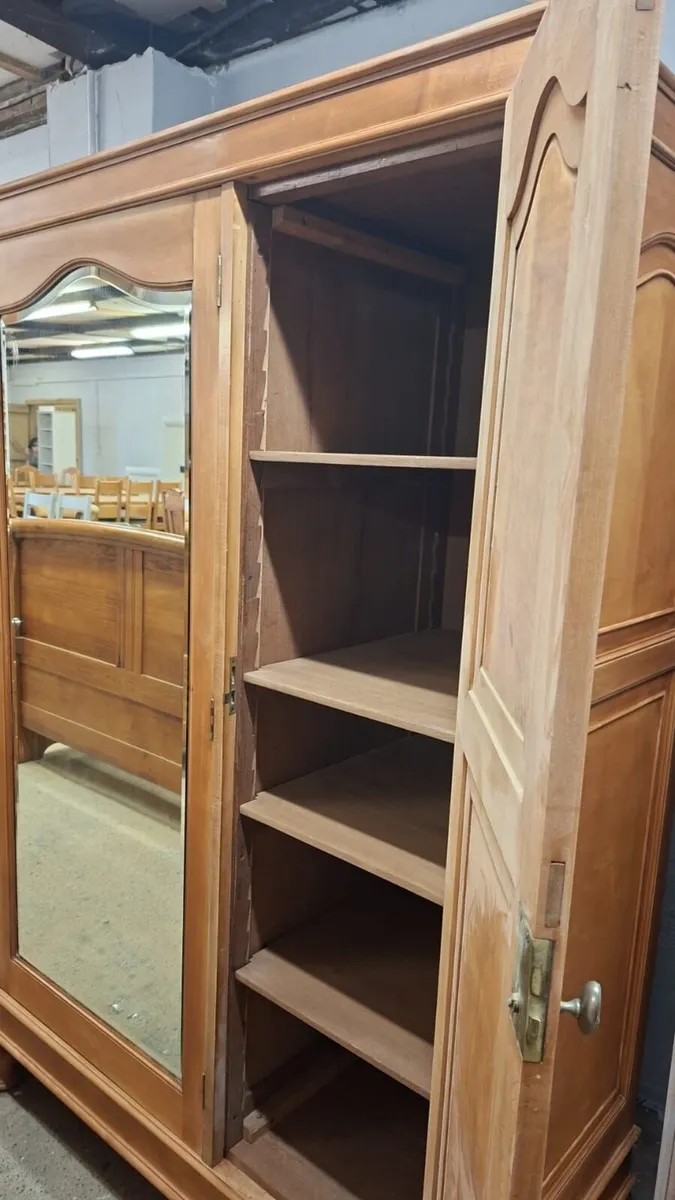 Late 19th century French oak armoire,  wardrobe - Image 4