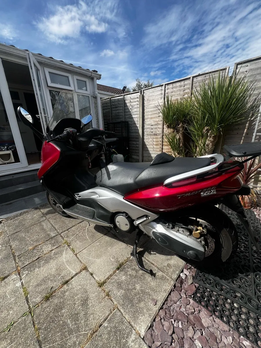 2003 Yamaha T-max 500 - Image 2
