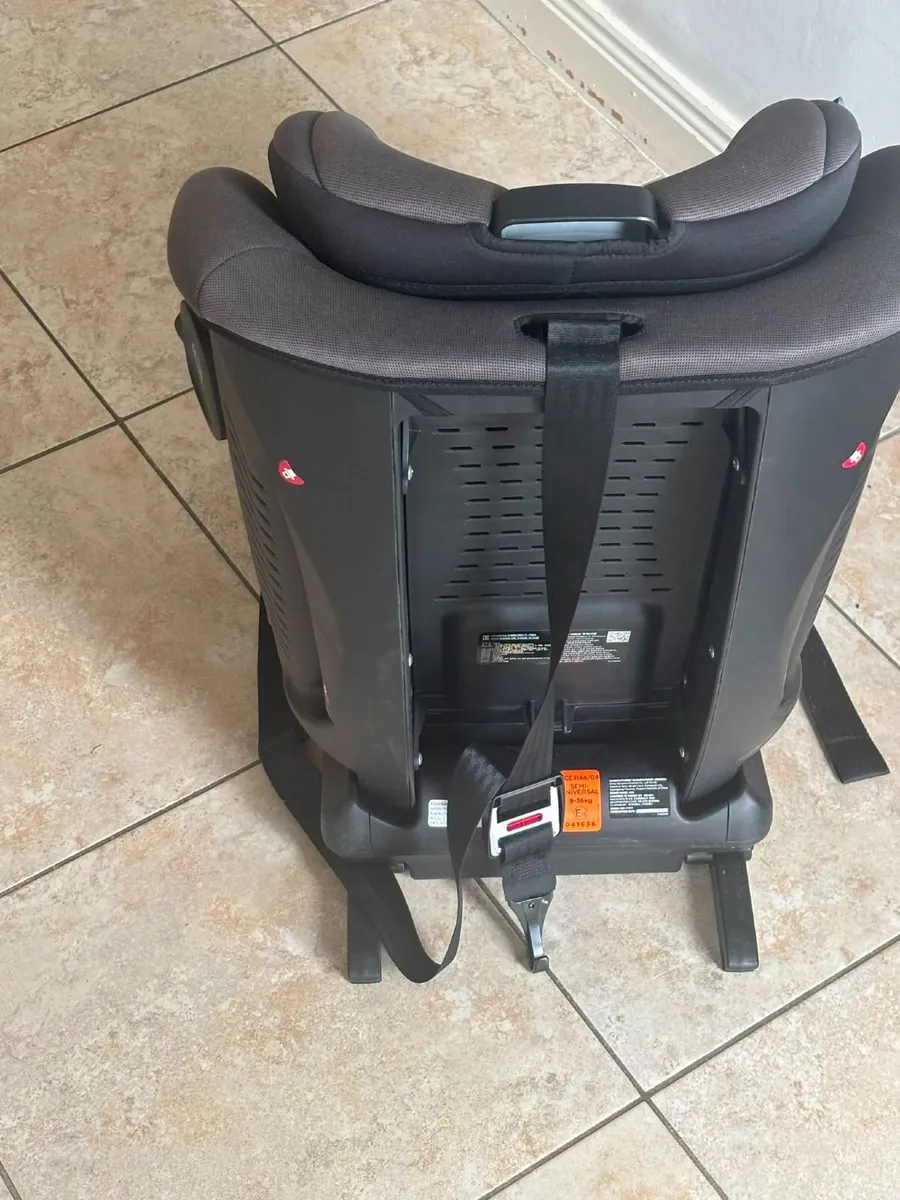 Baby car seat - Image 2