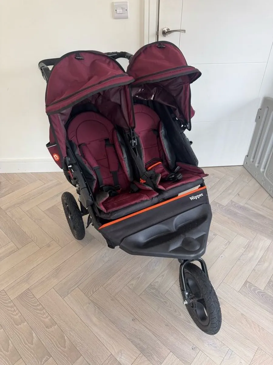 Out n About double buggy - Image 1