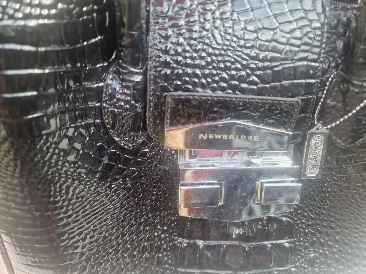 Newbridge leather handbag. - Image 3