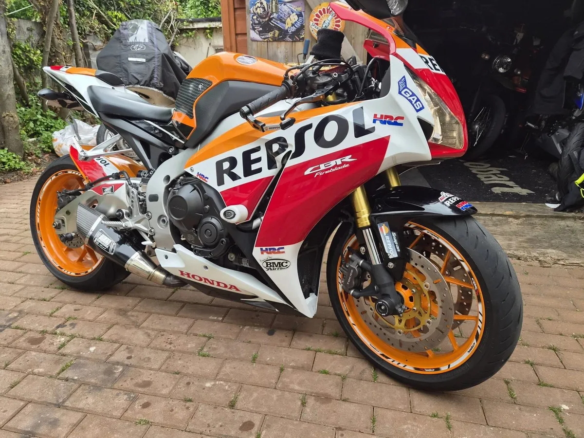 Honda Cbr repsol - Image 4