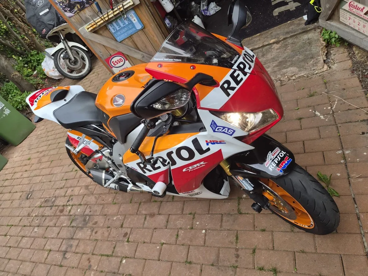 Honda Cbr repsol - Image 3