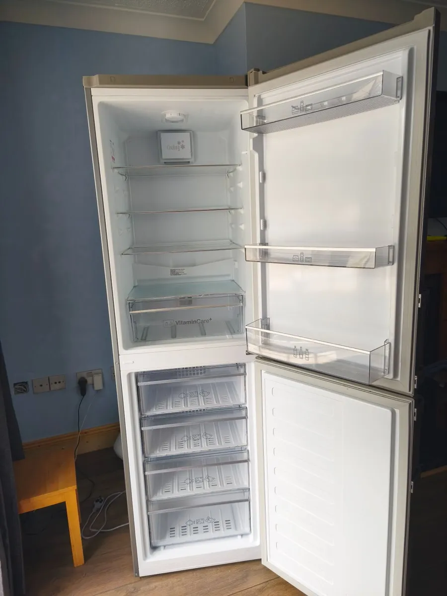 Fridge freezer - Image 2