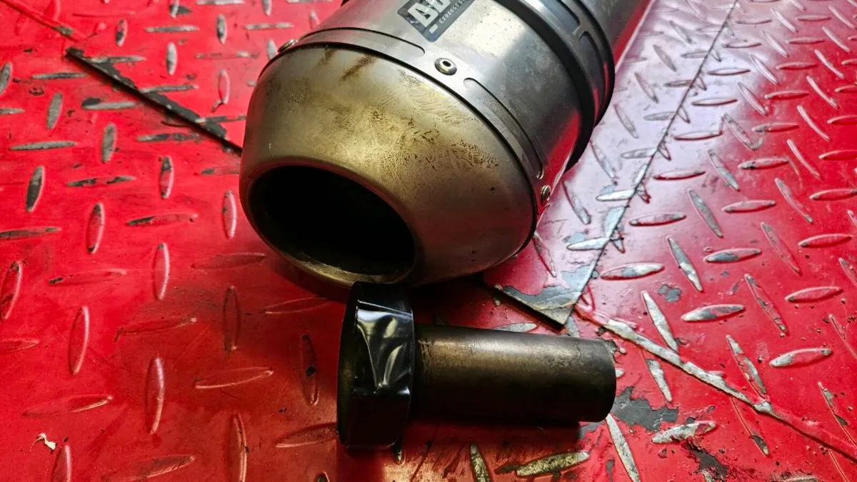 Dominator exhaust for Africa Twin RD07 XRV750 - Image 3