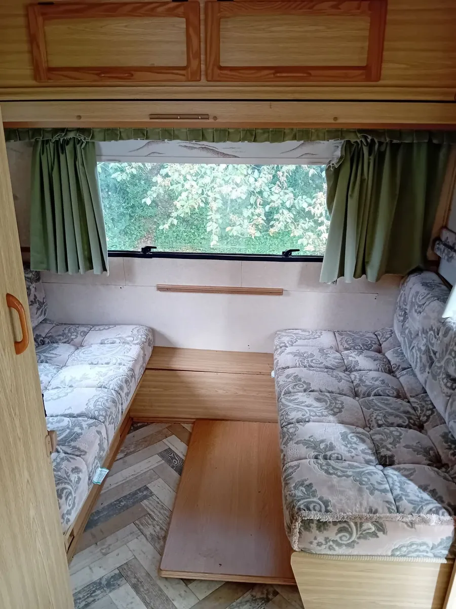Caravan - Image 1