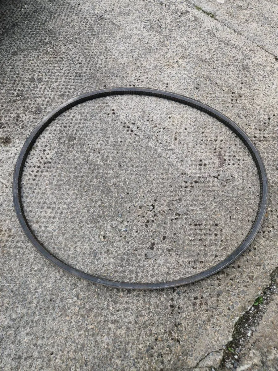 John Deere 950 belts wanted - Image 2