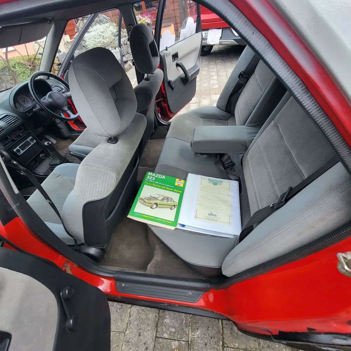 Mazda 323 1990 - Image 3