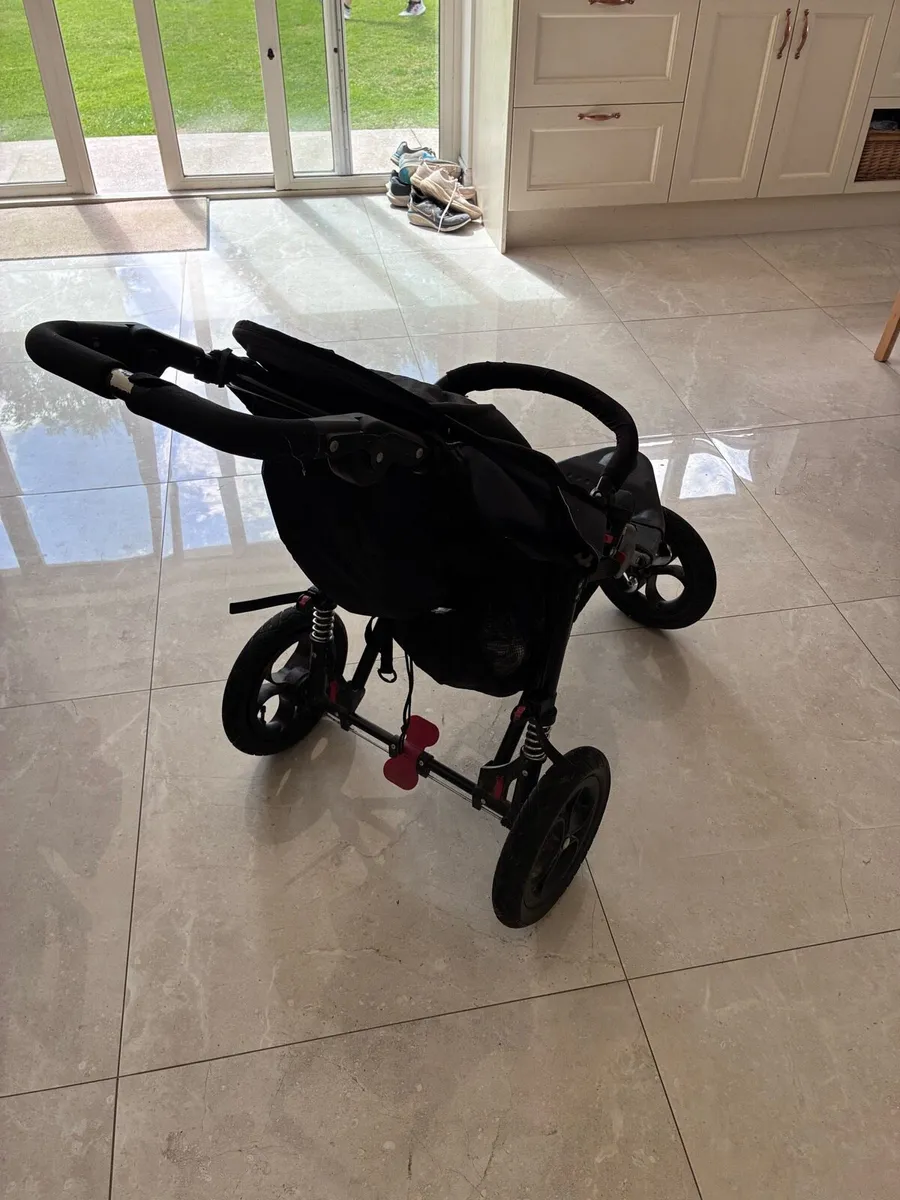 Out n About buggy - Image 2