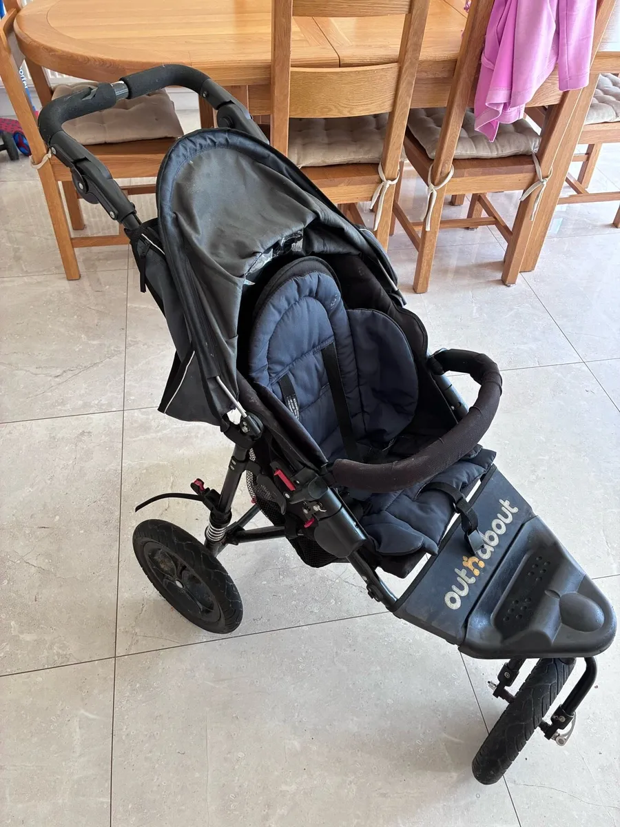 Out n About buggy - Image 3