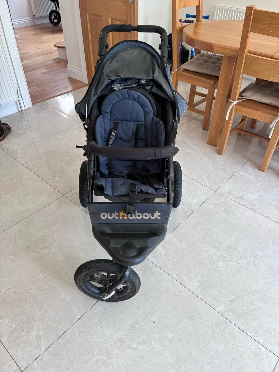 Out n About buggy - Image 1