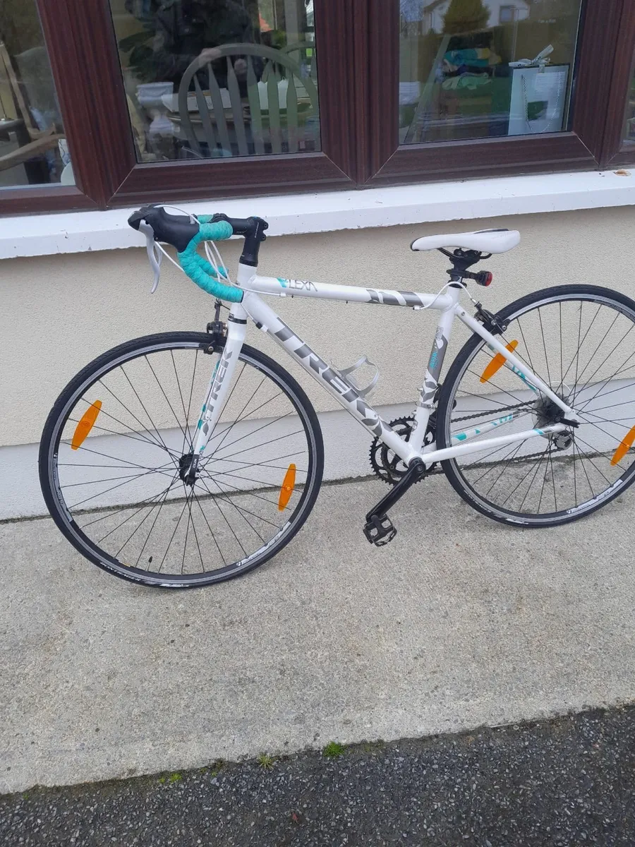 Ladies Racing Bike - Image 1