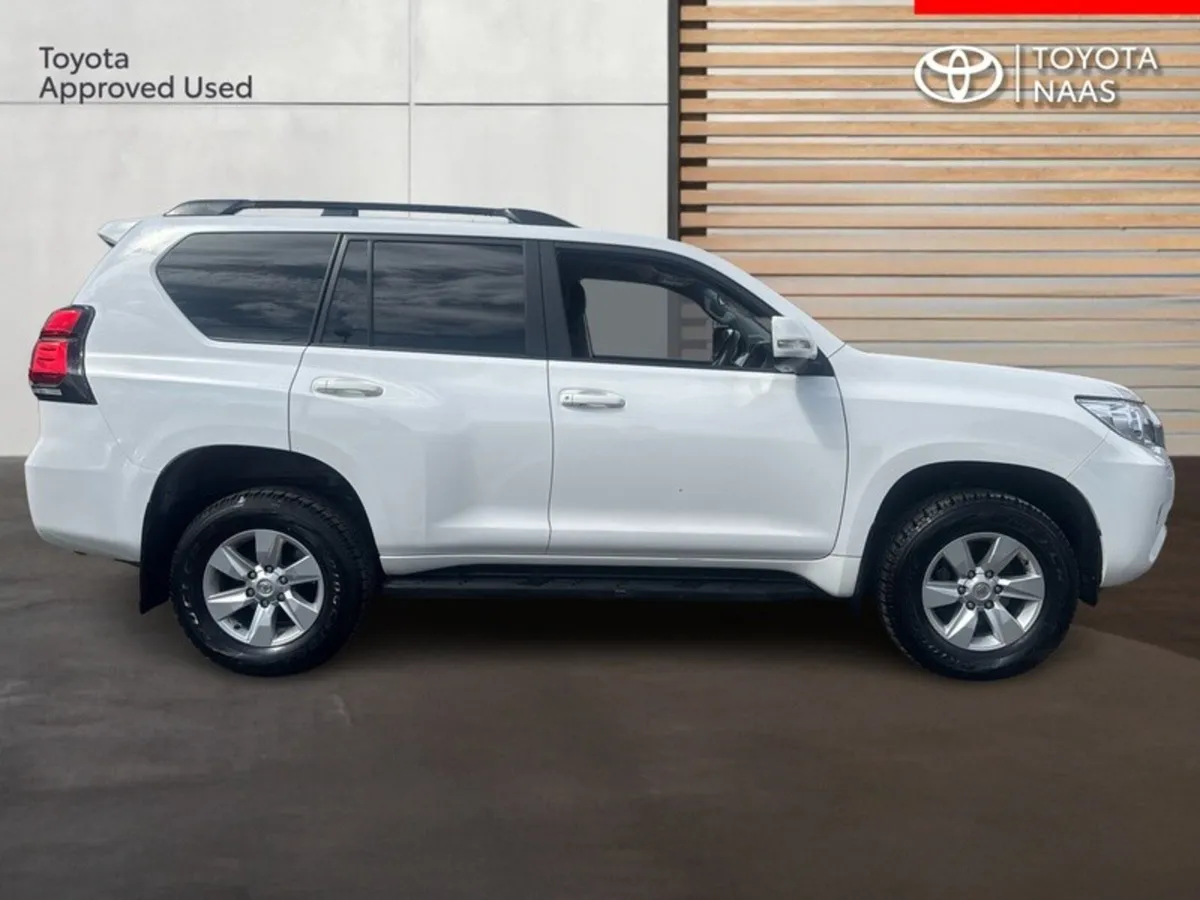 Toyota Land Cruiser LAND CRUISER LWB COMM A/T - Image 3