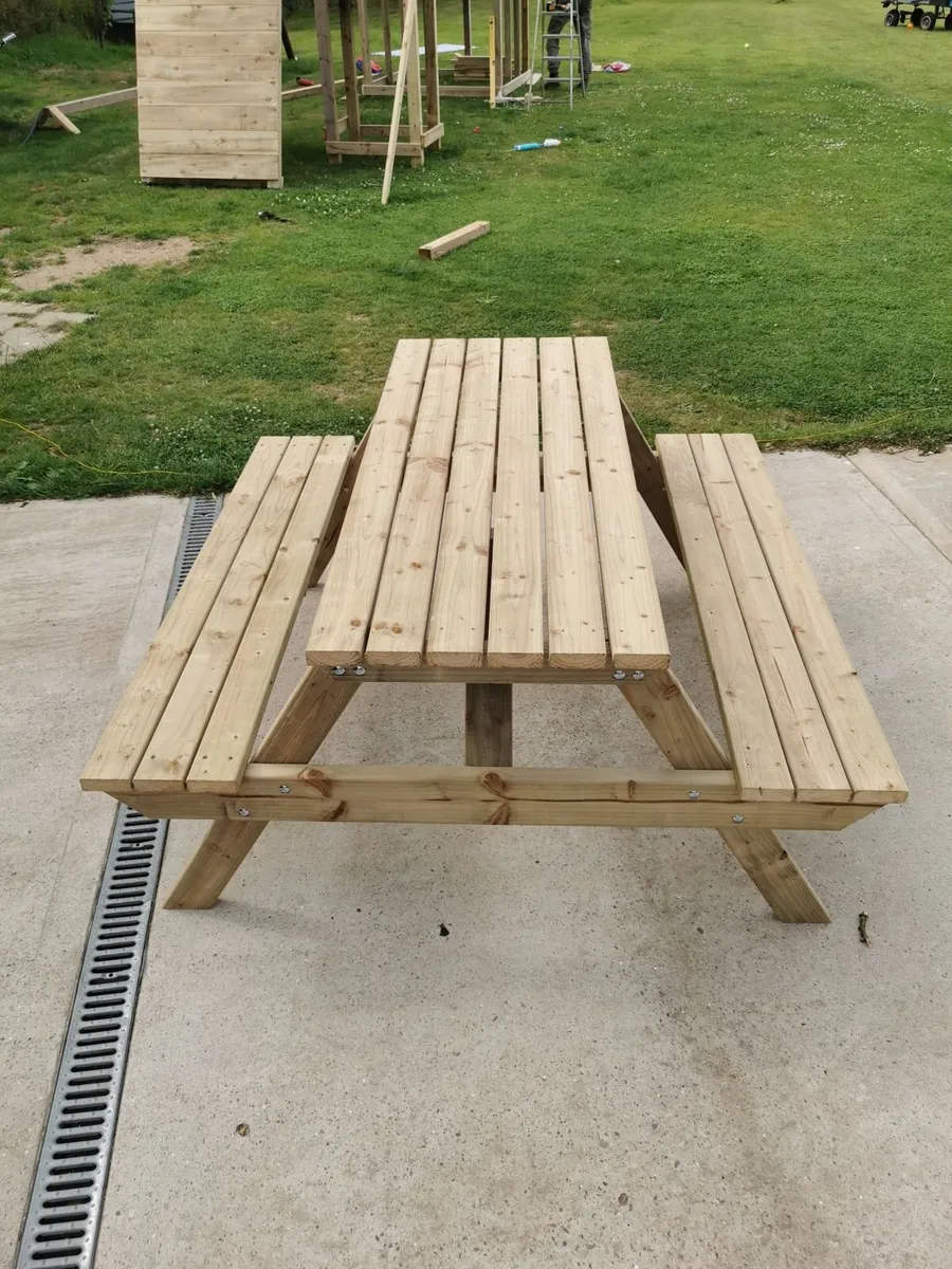 Picnic bench - Image 2