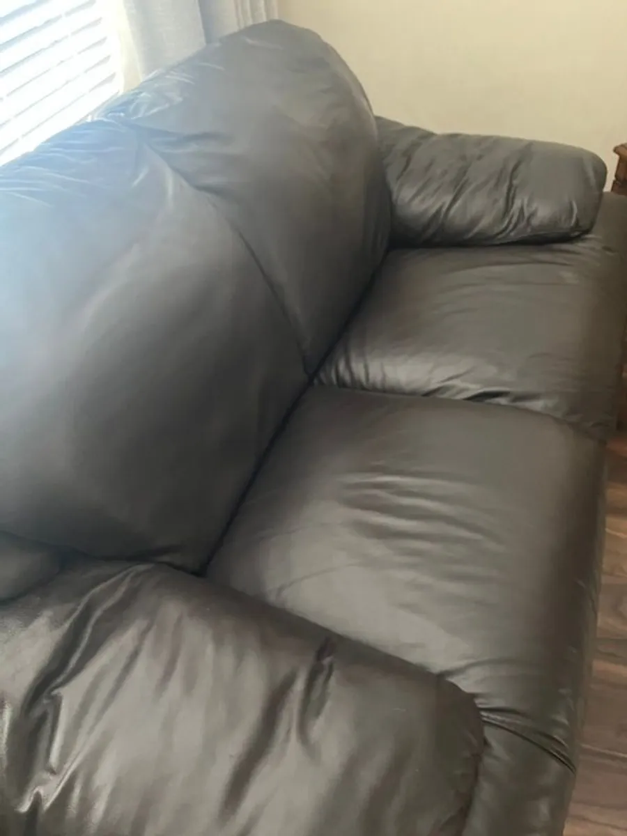 2-seater sofa & 2 armchair's - Image 3