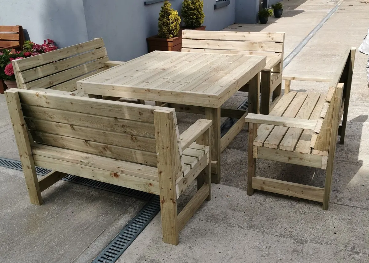 Garden furniture - Image 1