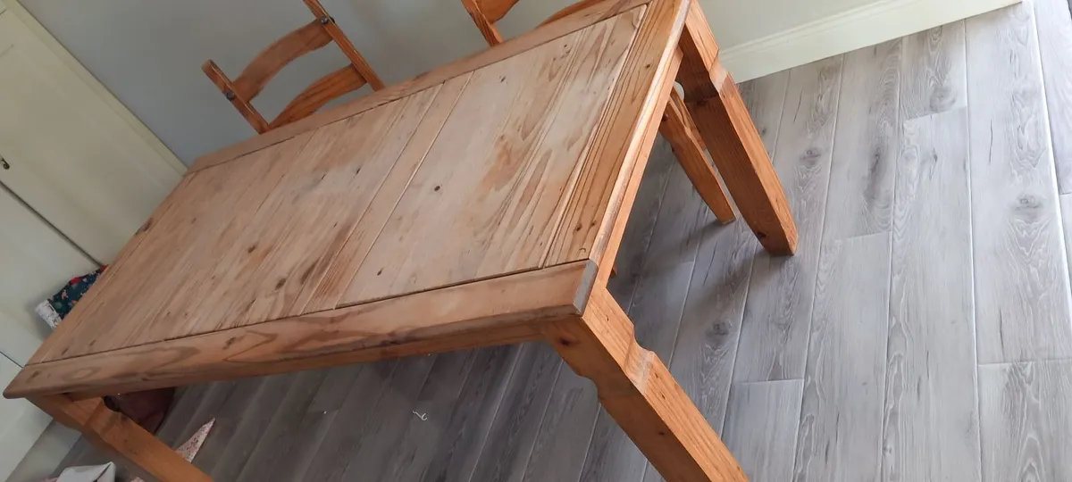 Dining table and chairs - Image 2