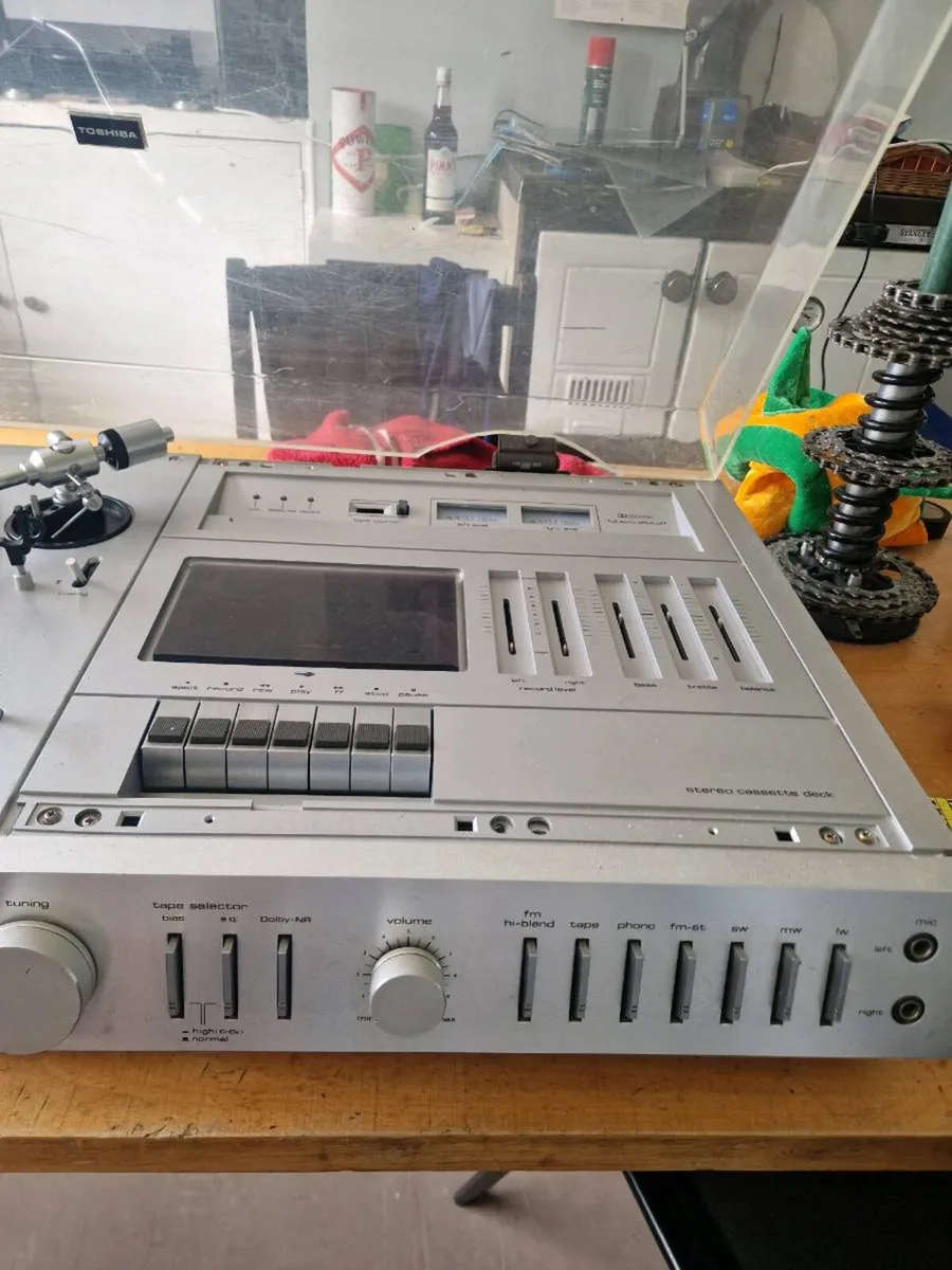 TOSHIBA SM - 3600 stereo music centre - Image 4