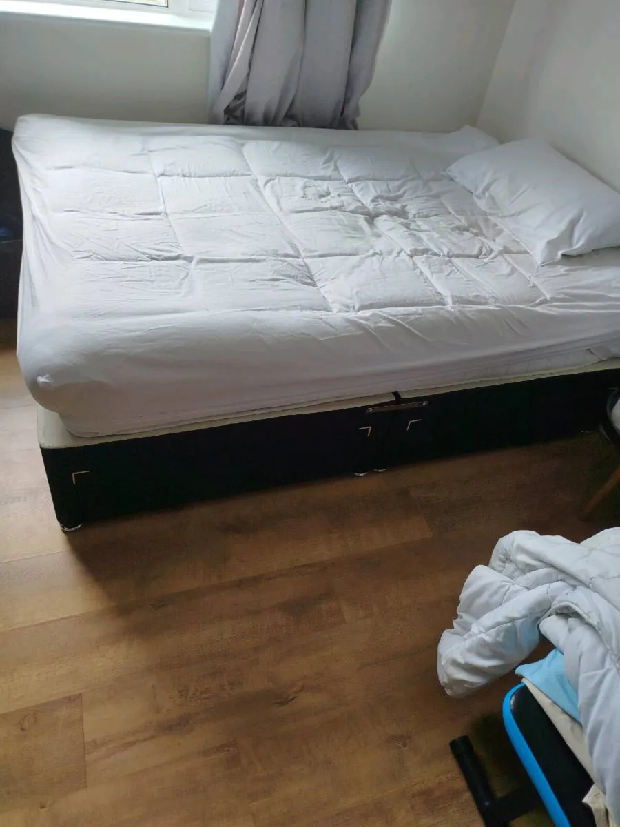 Double Bed - Image 1