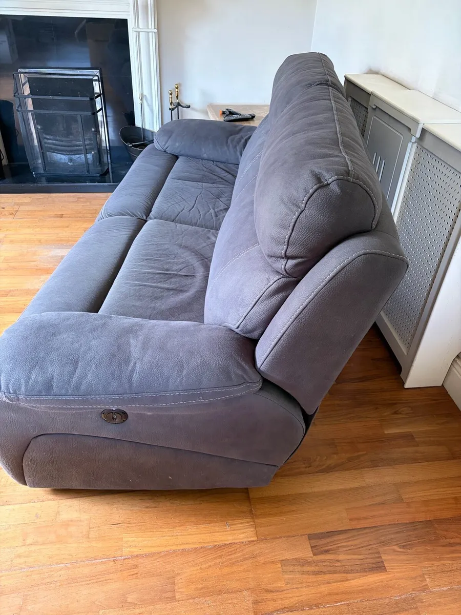 2 seater Couch - Image 3