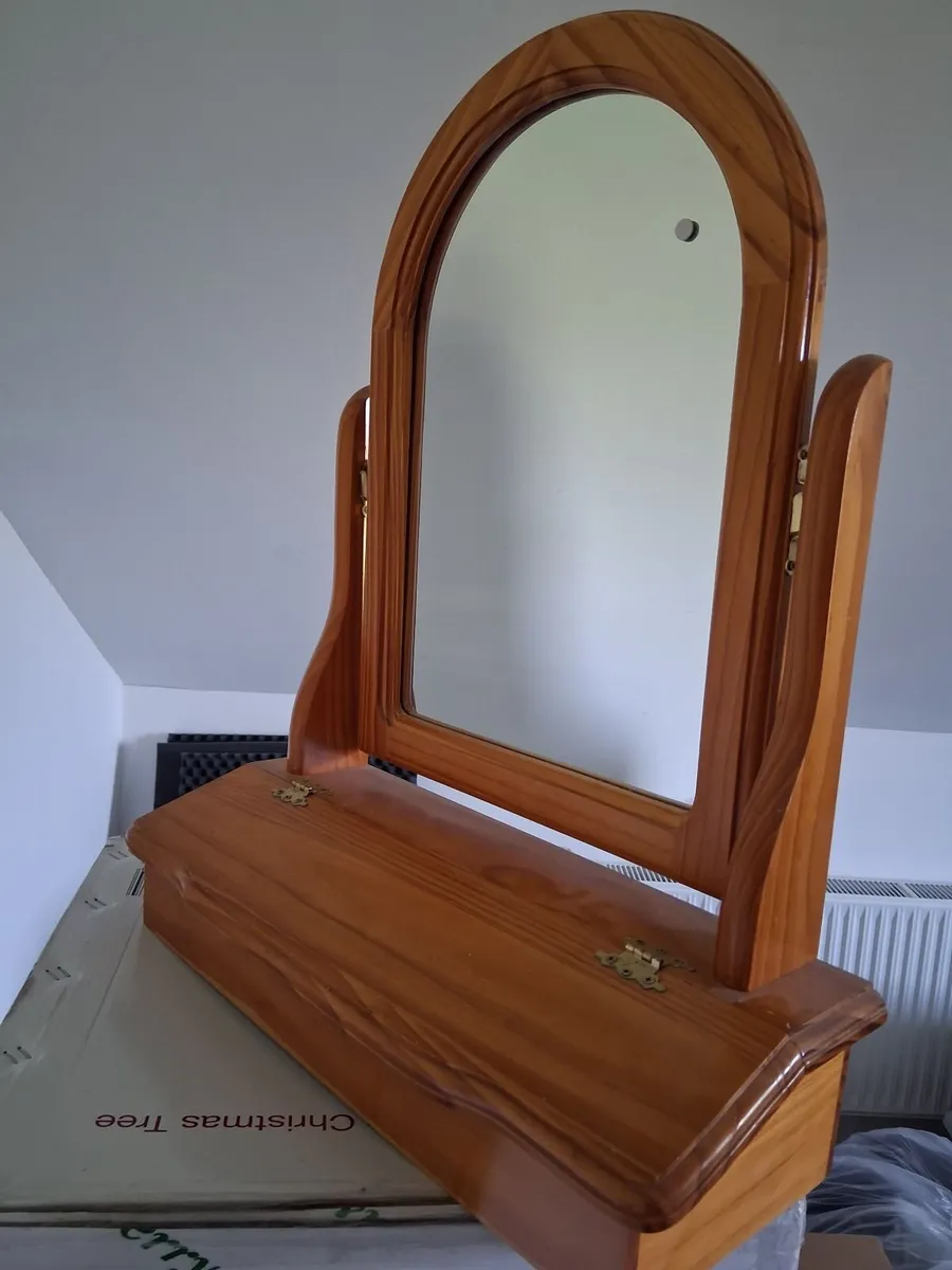Pine Swing Mirror on Stand - Image 1