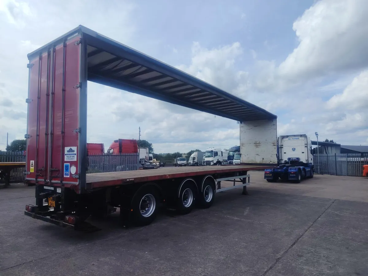 2016 Curtainsider trailer Moffet brackets - Image 2