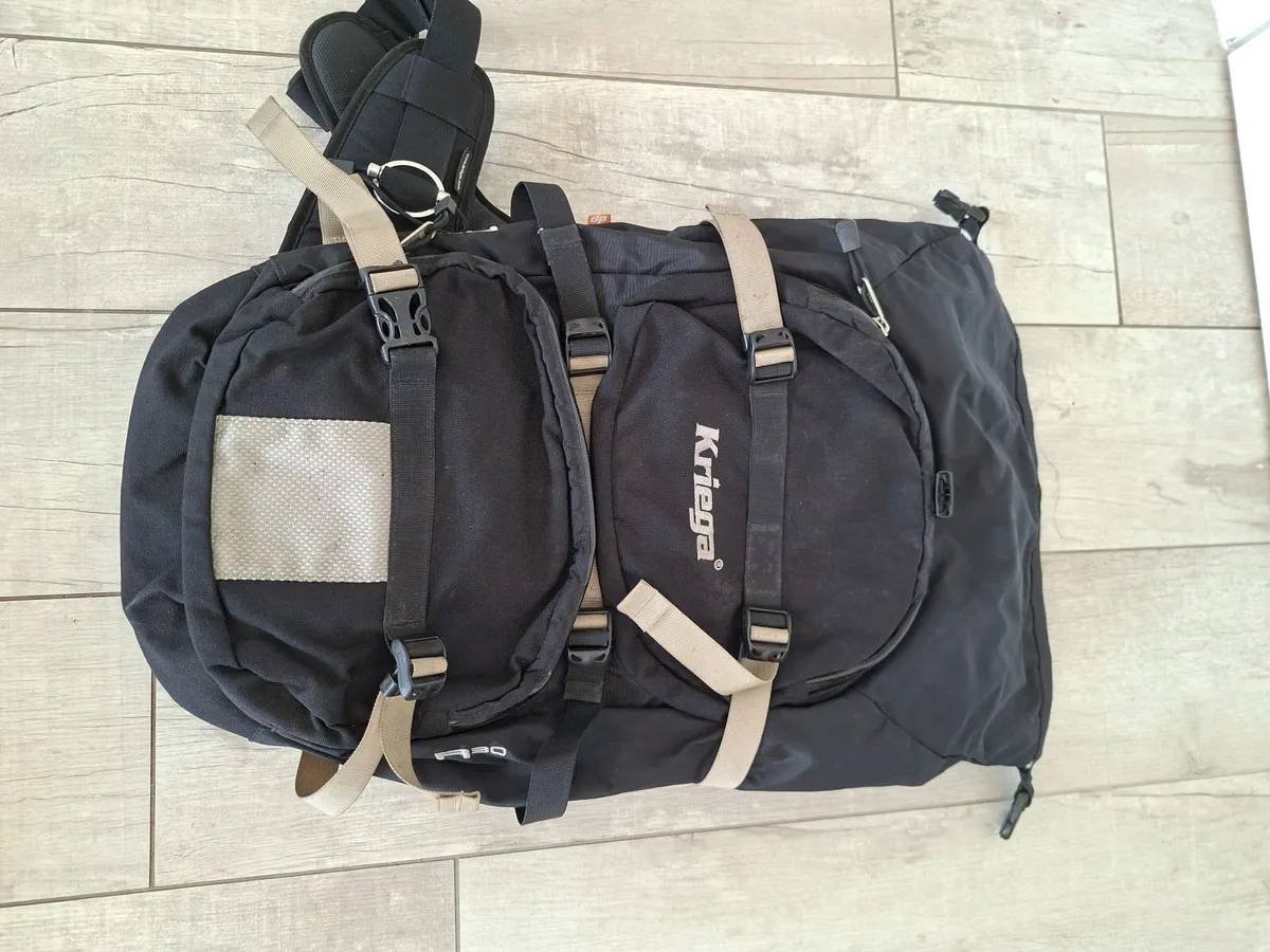 motorcycle jackets and backpack - Image 3