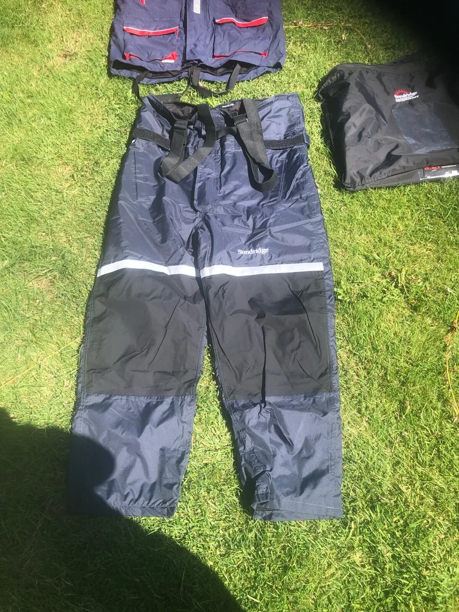 2 Floatation suits - Image 2