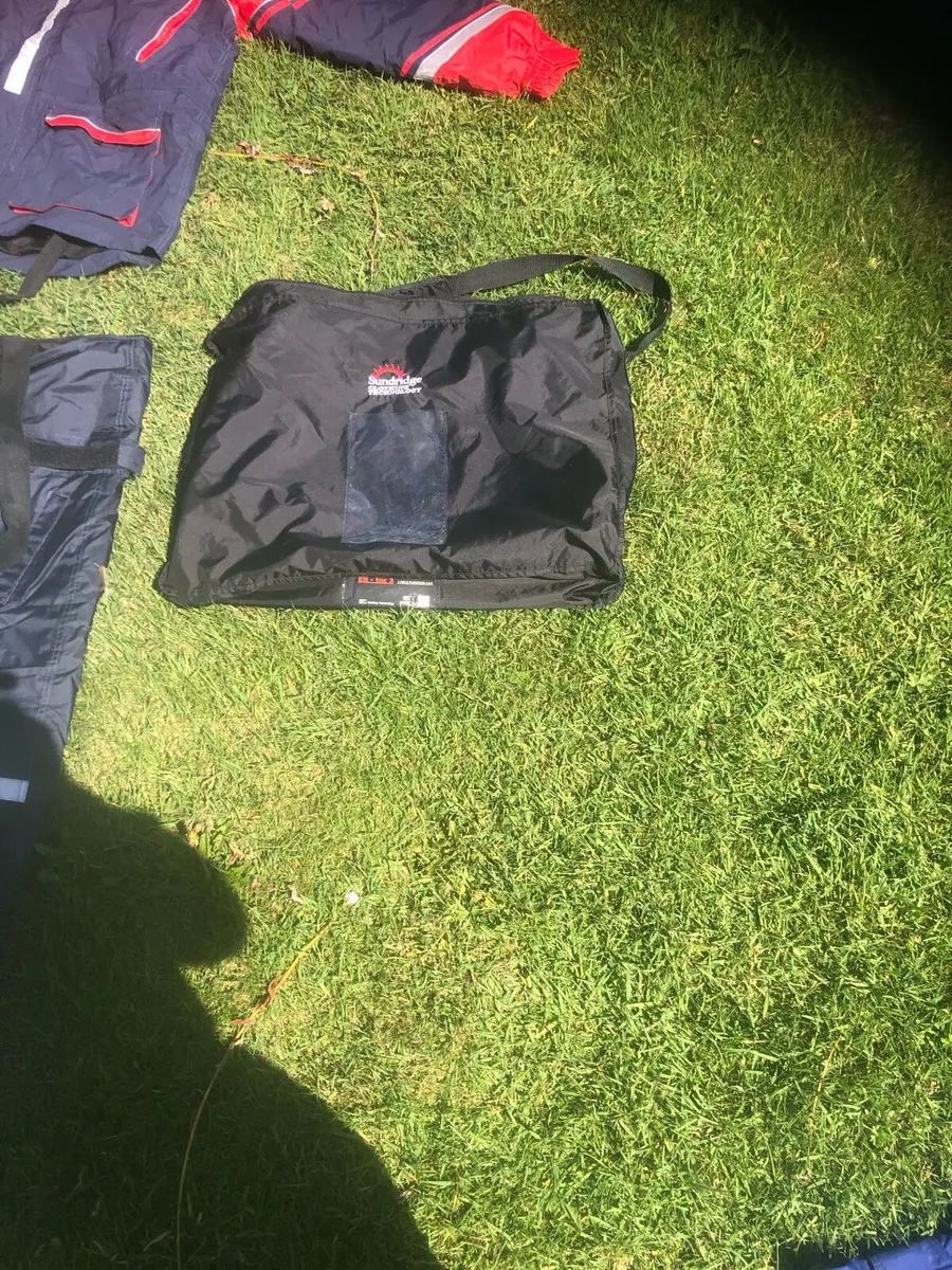 2 Floatation suits - Image 3