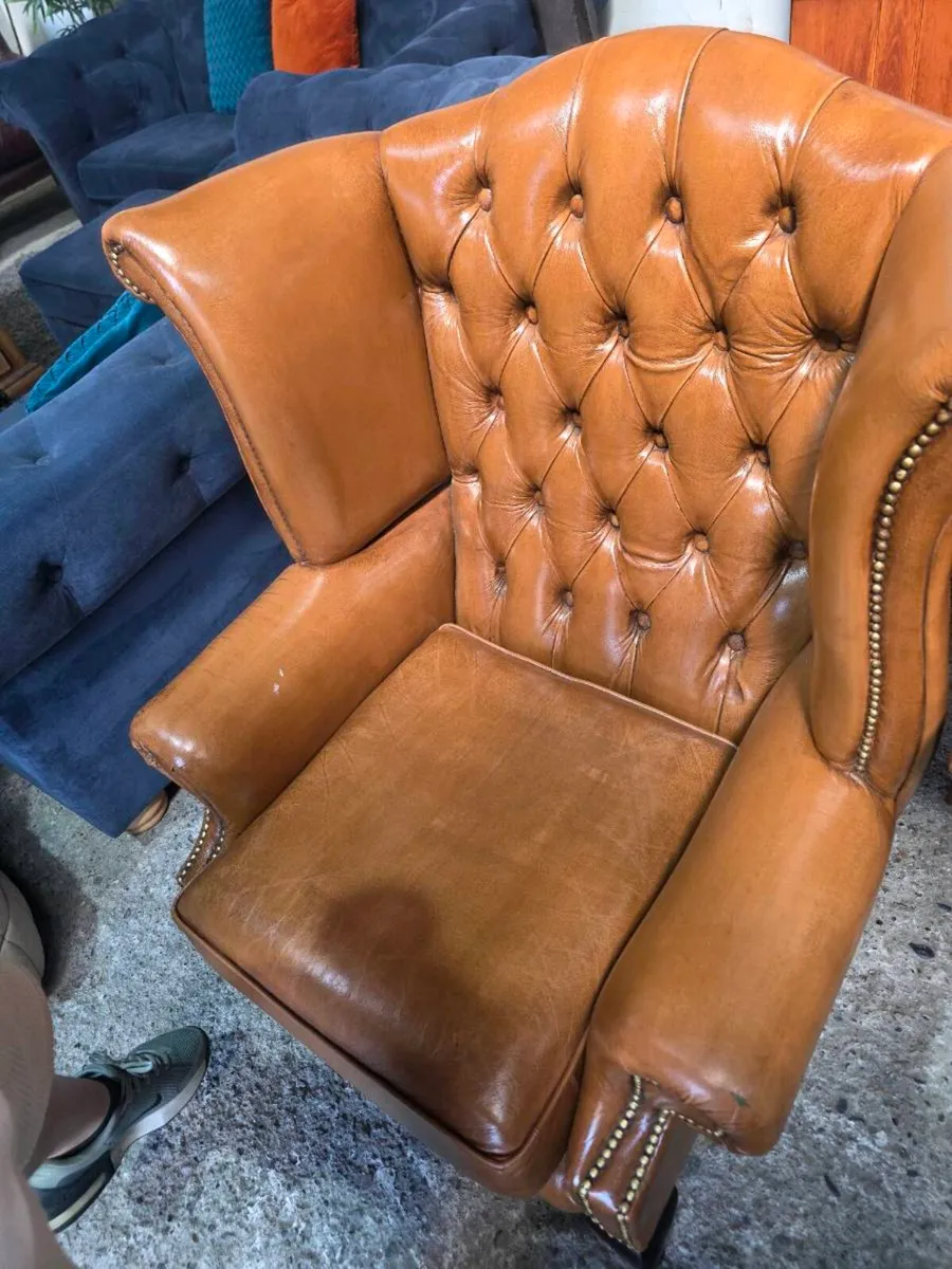 Arm chair - High-Back Queen Anne (wingback) - Image 3