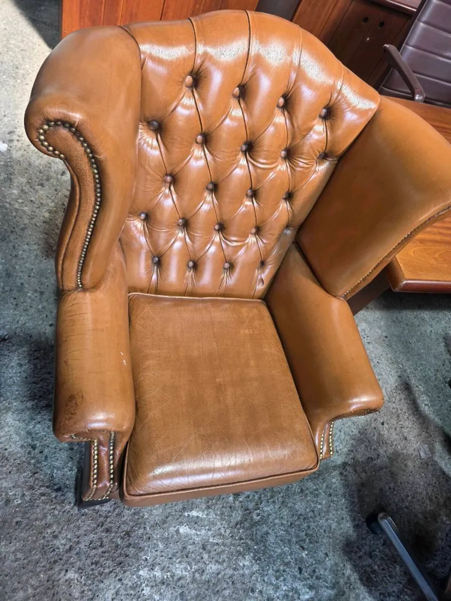 Arm chair - High-Back Queen Anne (wingback) - Image 4