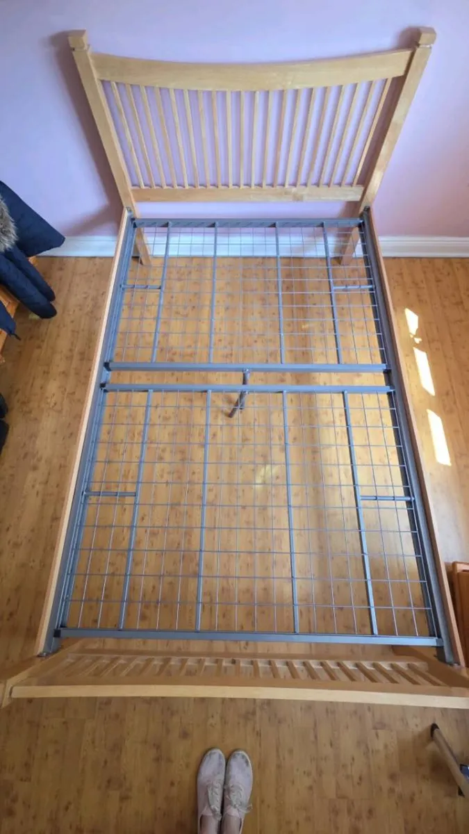 Bedframe - Image 2