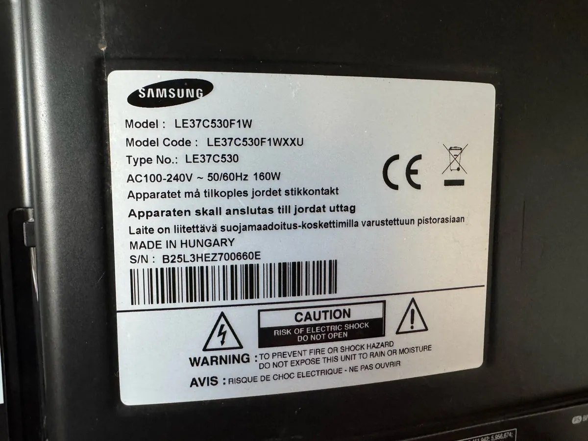 Samsung LE37C530 5 Series - 37" LCD TV - Full HD - Image 2