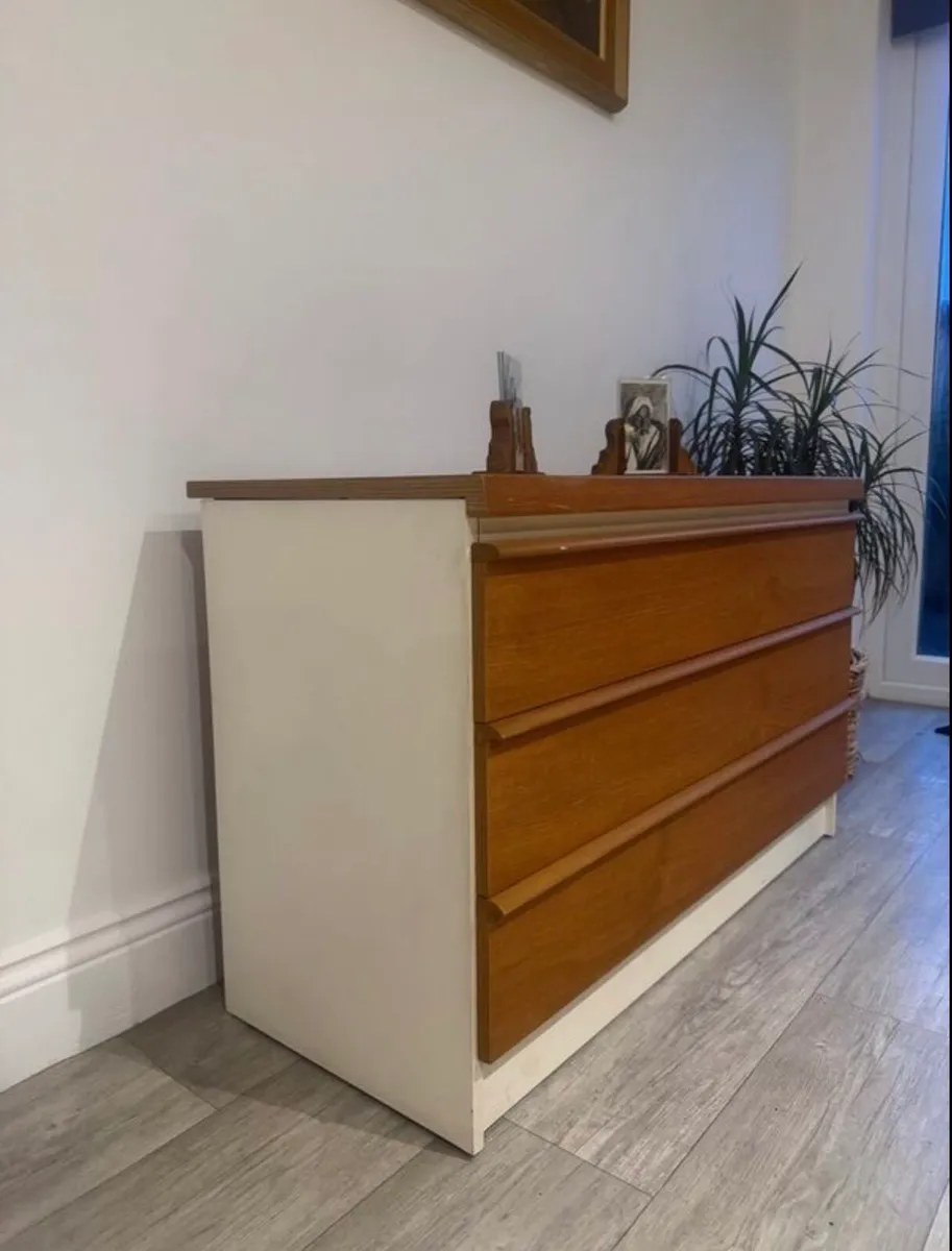 Mie Century Chest of Drawers - Image 3