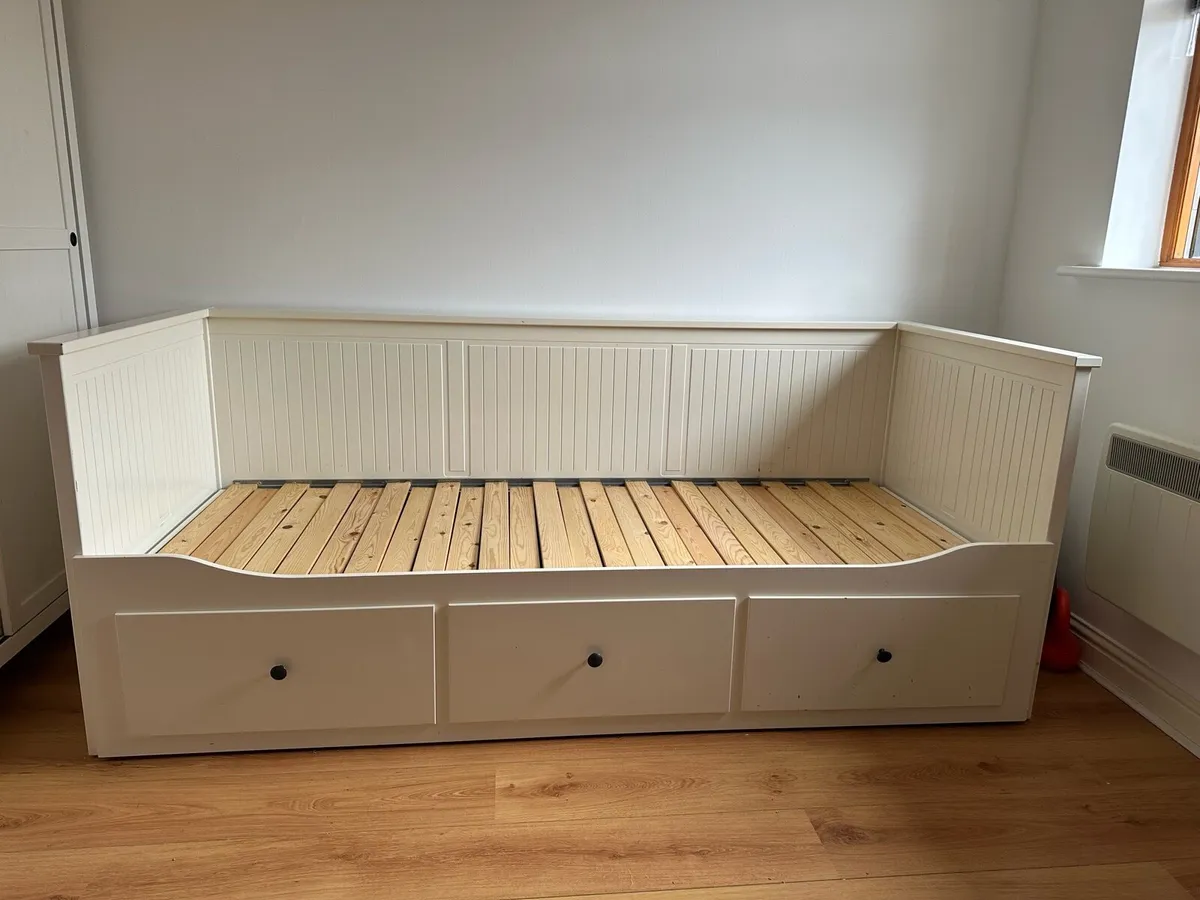 IKEA Hemnes 2 in 1 Bed White with 3 Drawers - Image 4
