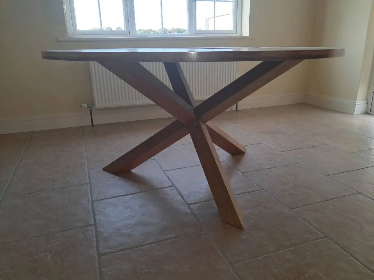 Kitchen table..REDUCED + FREE coffee table - Image 2