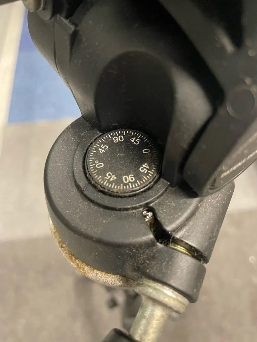Manfrotto Camera Tripod Stand & Head unit - Image 4